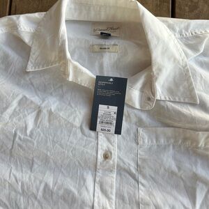 NWT Women’s White Button Up Shirt Universal Thread Size S